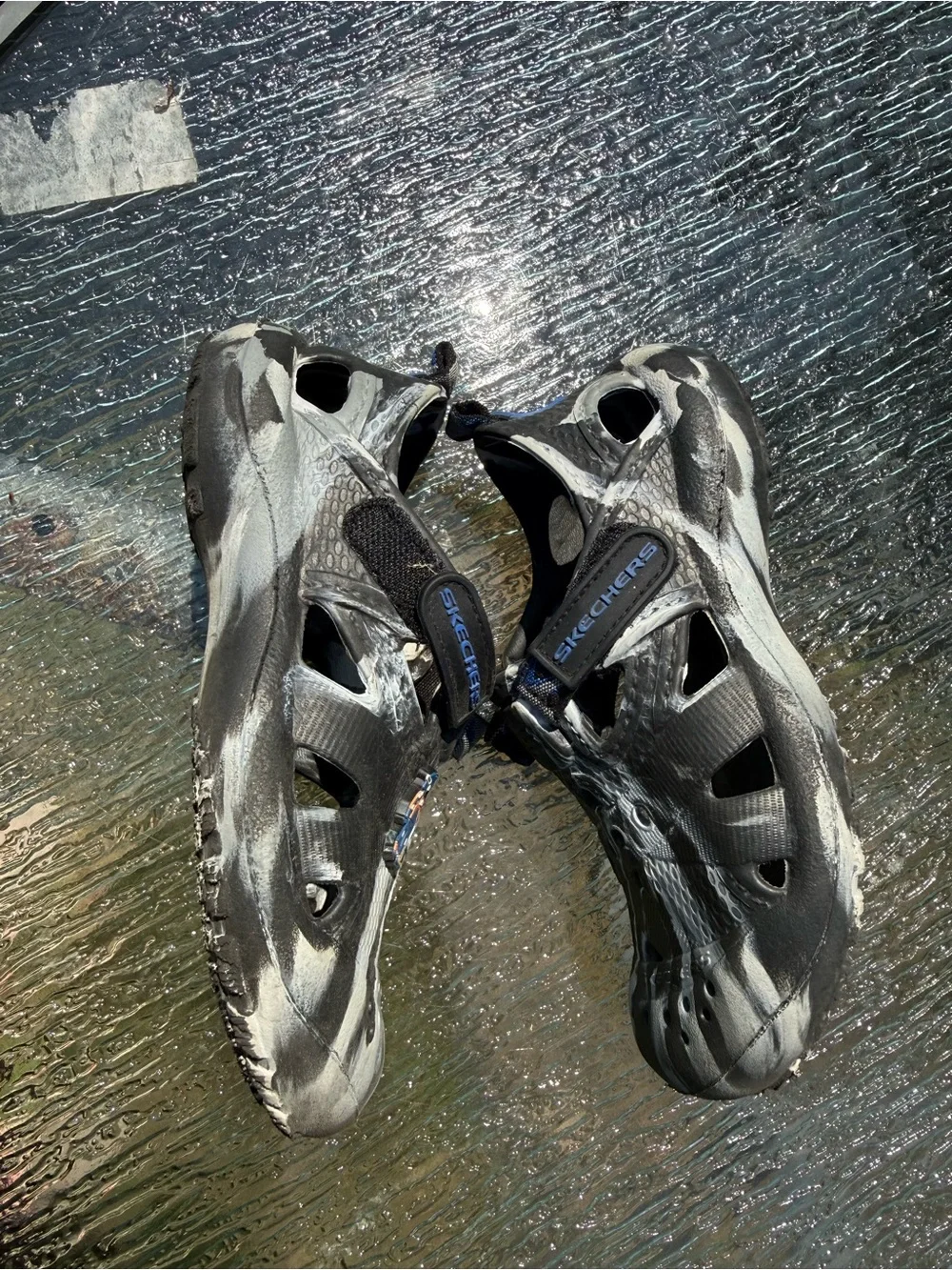 Skechers Black, White & Blue Slip-On GUC Kids Water Clogs Sz 12